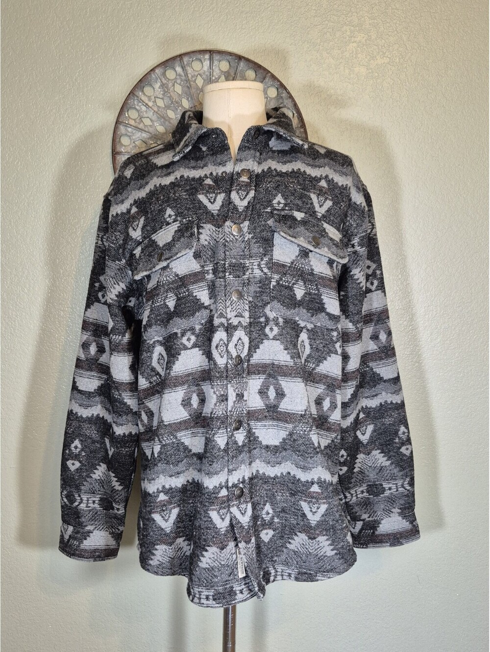 Stetson Aztec Cowboy Design Shacket Mens Size XL Gray Hints Of Maroon